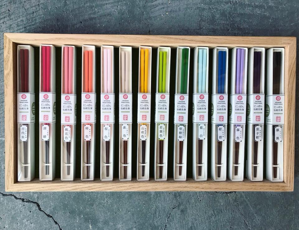 家族の好みに合わせて組み合わせよう♪１４色から選べる日本の伝統色箸！