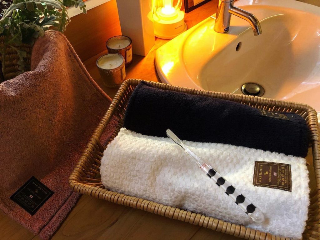 高級ホテルも選ぶ肌触り 一度は使ってみたい光沢が失われない最高級ハンドタオル マックスマテリア