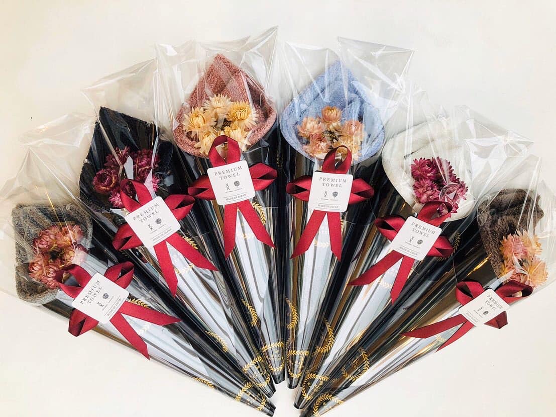 生花の替わりに花束タオルを贈ろう マックスマテリアの花束タオル