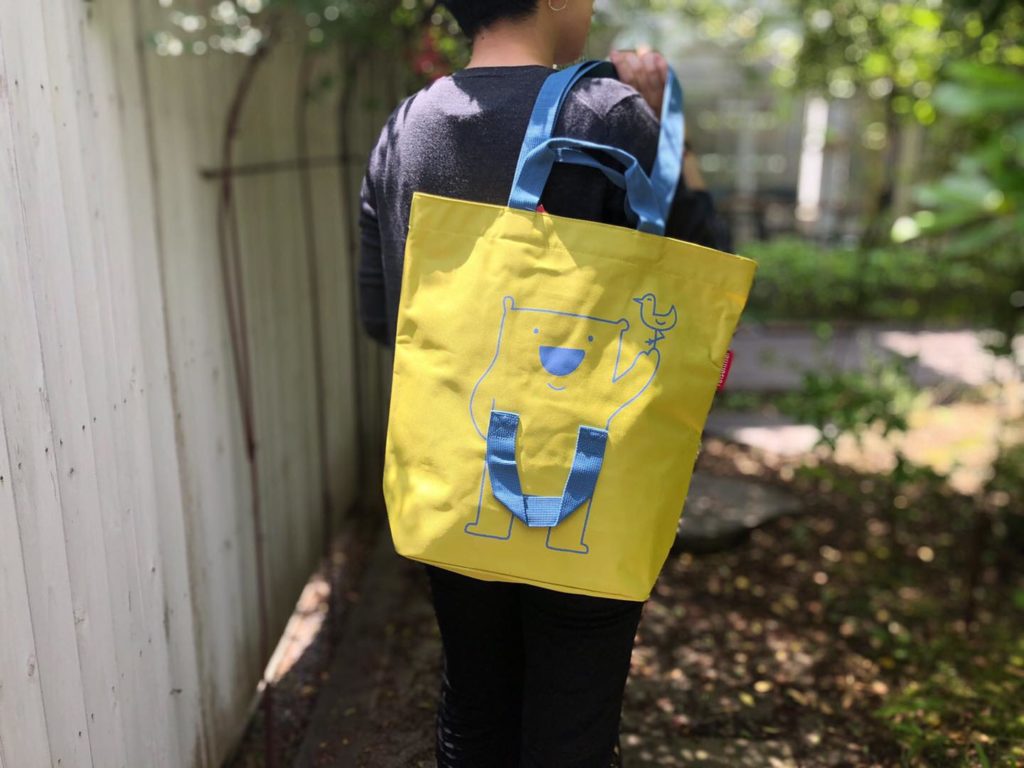 子供と一緒の買い物に役立つバッグ！チャイルドハンドル付きのトートバッグ！