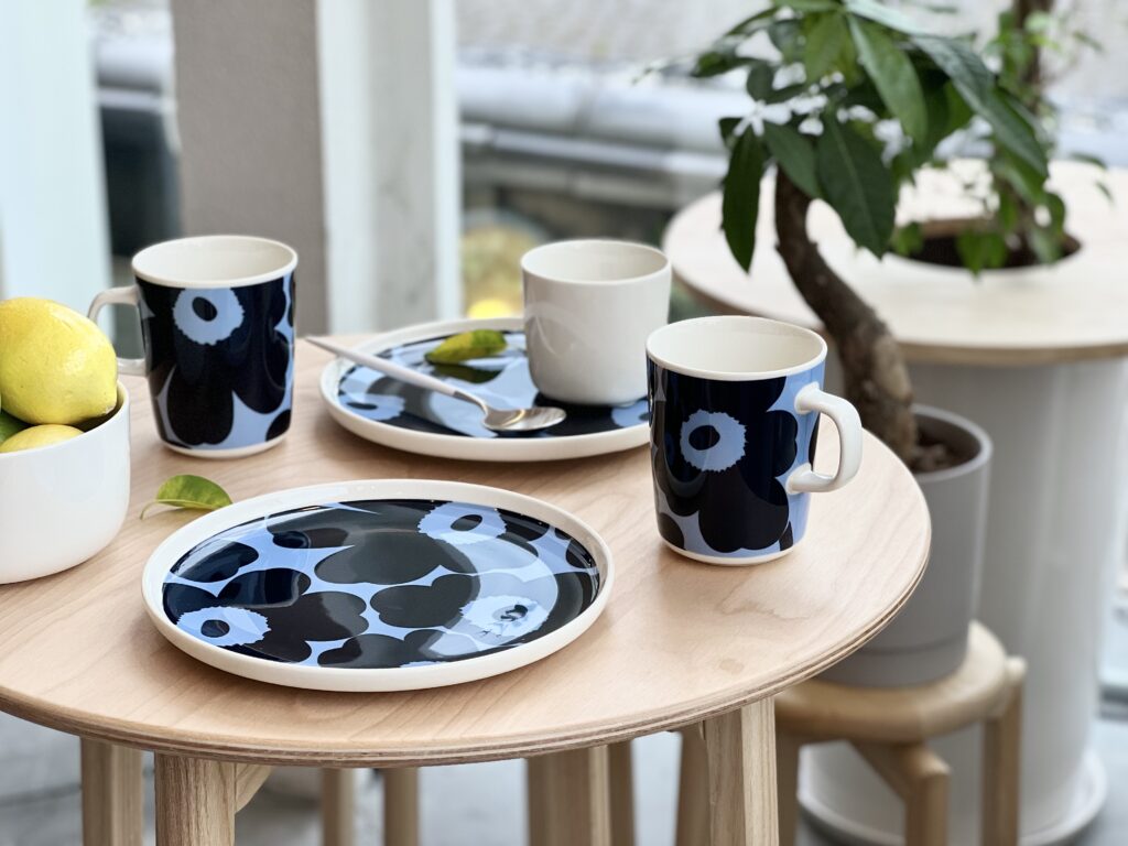 ️キープ 週末価格 マリメッコ ピエニウニッコ ダークブルー2020秋冬日本限定 2023年marimekko(マリメッコ)の新作入荷！ウニッコ×ゴールドや