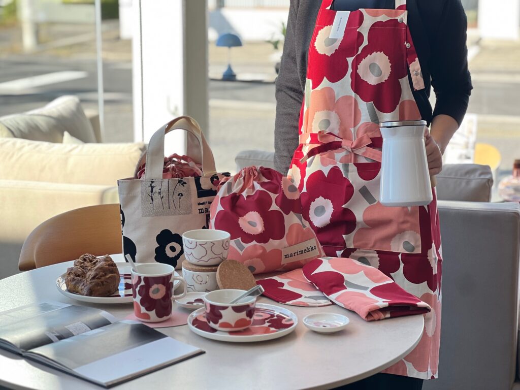 マリメッコ　ミニウニッコ　2024カラー　3色セット