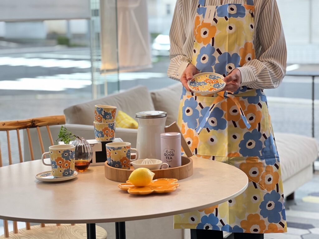 ちあ マリメッコMarimekko ミニ トートバッグリブニット新品未使用 